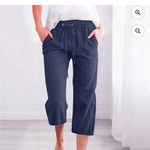 Women's Navy Blue Cropped Capri Pants NWT
